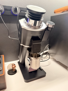 Molinillo de Café MILO para Hogar y Comercial: Muelas Planas de 64 mm, Eléctrico, Diseñado Específicamente para Máquinas de Espresso Semiautomáticas - Product Image 5