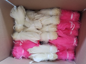 Plumas de Ganso Naturales Blancas de 4-6 Pulgadas al por Mayor para Manualidades, Regalos, Paquetes, Sombreros, Accesorios para el Cabello, Carnaval - Product Image 3