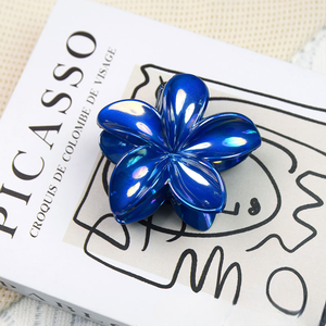 QianJin New Plume ria Haar klauen clip Großhandel Hawaiian Style Shiny Plastic Flower Hair Accessoires - Product Image 4