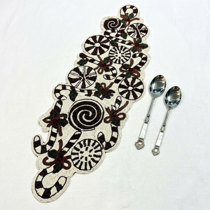 Camino de mesa moderno con bordado para decoración del hogar - Product Image 1