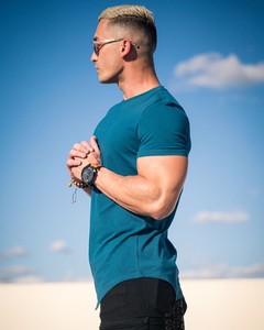 Maglietta da <span class=keywords><strong>palestra</strong></span> con Logo personalizzato all'ingrosso da uomo in cotone Extra/Spandex lunghe magliette con fondo ricurvo - Product Image 3
