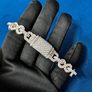 Fabricación India VVS Moissanite Diamond 925 Sterling Silver Infinity Style Hip Hop Joyería cubana Pulsera disponible para la venta - Product Image 6