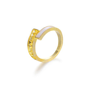 Anello da donna con anello in oro smeraldo Vintage con scacchiera regolabile in lega di lusso - Product Image 6