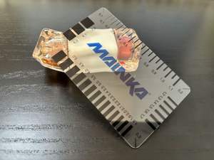 Tarjeta de Visita Inteligente RFID NFC de PVC Transparente de Lujo con Impresión Personalizada, Logotipo Serigrafiado, Magnética, Película Laminada de 0.76mm de Grosor - Product Image 5