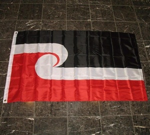 Bandera maorí barata Bandera Polinesia indígena de Nueva Zelanda de poliéster de 3x5 pies - Product Image 2