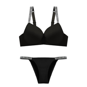 Set Lingerie Sexy con Scollo Profondo a V per Donna, Reggiseno Push-up con Strass Luccicanti, Set Reggiseno e Mutandine per Abbigliamento Femminile - Product Image 4