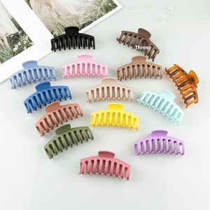 Oferta Especial: Pinza de <span class=keywords><strong>Pelo</strong></span> Grande de Plástico Esmerilado con Diseño Geométrico de Tiburón para Mujer, Ideal como Regalo - Product Image 1