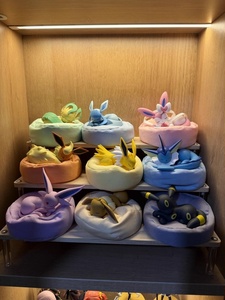 100% Original, <span class=keywords><strong>Anime</strong></span> Japonés, 9 Piezas/Caja, Pokemoned, Serie Eevee Durmiendo, Caja Misteriosa, Figuras de Acción de PVC, Mini Juguetes Decorativos - Product Image 2