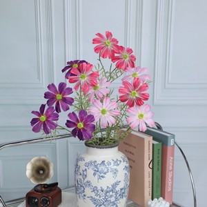 Bouquet de fleurs artificielles Jinxi Cosmos à 4 têtes en soie, accessoires de photographie de mariage en extérieur, décorations pour la maison - Product Image 3