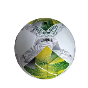 Questo Modello Best-Seller Offre Alta Qualità ed Eccellente Rapporto Qualità-Prezzo, È un Pallone da Calcio Professionale Pronto per le Partite - Product Image 1