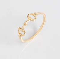 Bague empilable minimaliste en acier inoxydable 316L délicat, cadeau pour les amoureux des chevaux, cadeau pour petite amie, bague mors de rêne dorée