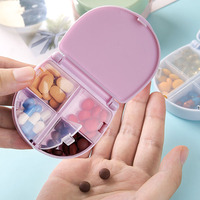 Organisateur de pilules mignon à 4 compartiments, étui à médicaments de voyage pour femmes, boîte de pharmacie de poche, qualité alimentaire, logo personnalisé