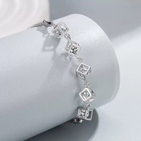 FY-SL350 Bracelet en argent européen pour femmes accessoire polyvalent haut de gamme à la mode Zircon Cube Bracelet à maillons fins
