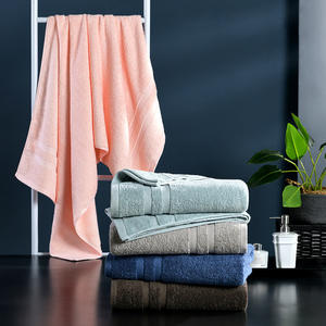 Serviette de Bain en Coton Pur 70x140cm Épaisse et Absorbante Couleur Unie pour Usage Domestique Rectangulaire Teinte Unie Poids 400g - Product Image 2