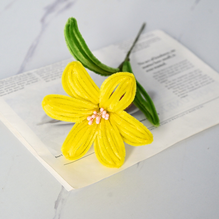 Jaune