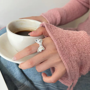 Anillo de plata de ley S925 con lazo para mujer, joyería sencilla y elegante para uso diario - Product Image 2
