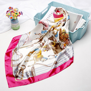 क्लासिक डिजाइन हेड रैप शैली घोड़ा मुद्रित स्कार्फ बड़े वर्ग आकार के फैशन डिजाइन महिलाओं रेशम मुद्रित स्कार्फ - Product Image 5