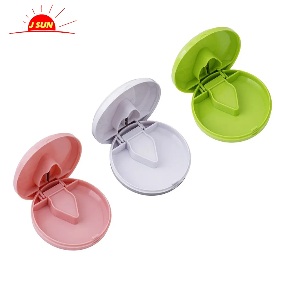 Easy Take Anywhere Cute Travel Pill cutter box Pocket Medicine Box organizzatore di pillole di forma rotonda