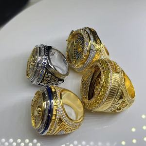 Anillos de Campeonato de los <span class=keywords><strong>Golden</strong></span> <span class=keywords><strong>State</strong></span> <span class=keywords><strong>Warriors</strong></span> de la NBA, Anillos de Moda Chapados en Oro con Diamantes Creados en Laboratorio, Regalo Conmemorativo de Compromiso - Product Image 3