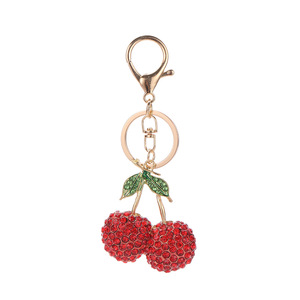 Porte-clés en forme de cerise avec strass, créatif et mignon, pendentif de sac, ornements pour femmes et hommes, souvenir, cadeau d'anniversaire - Product Image 6