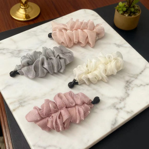Pinza para el pelo de chifón plisada antideslizante con diseño de cola de caballo alta vertical, pinza tipo banana, elegante adorno para el cabello - Product Image 2
