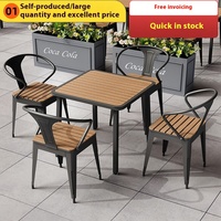 Ensemble de chaises de table de jardin en bois anticorrosif moderne carré/rectangle crème solaire pour hôtels balcons cours de loisirs