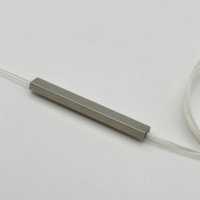 Splitter Mikro PLC Serat Optik Baja Kelas Operator 1x2 1x4 1x8 SC UPC FTTH POE GPRS Jaringan Panjang Gelombang 1550nm 1310nm