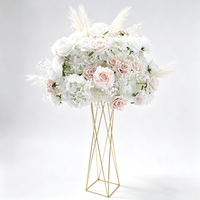 Boule de fleurs artificielle en soie rose poudrée rétro pour décoration de mariage vintage