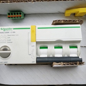 Interruptor de Circuito Integrado Actl9-Reflex A9C62316 3P C16A IC60N 50/60 Hz, Relé de Plástico en Caja Moldeada - Product Image 5