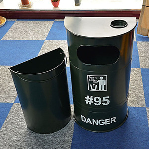 Cubo <span class=keywords><strong>de</strong></span> <span class=keywords><strong>basura</strong></span> <span class=keywords><strong>de</strong></span> Metal <span class=keywords><strong>de</strong></span> estilo Industrial, decoración <span class=keywords><strong>de</strong></span> tambor <span class=keywords><strong>de</strong></span> aceite <span class=keywords><strong>de</strong></span> hierro antiguo Retro para restaurante, cafetería, Loft, cubo <span class=keywords><strong>de</strong></span> <span class=keywords><strong>basura</strong></span>, cubo decorativo - Product Image 4