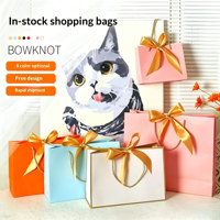 Sacs fourre-tout en carton personnalisés avec impression de logo, estampés à chaud, avec ruban, pour cadeaux, shopping, cosmétiques, emballages