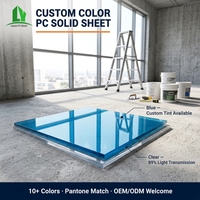 Plaque de polycarbonate solide transparente résistante aux UV de 10 mm et 15 mm pour toiture, fabrication OEM