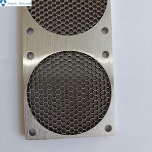 Painel de Aço Galvanizado Estrutural de Alta Qualidade com Guia de Ondas em Painel de Colmeia com Proteção EMI à Prova de Fogo para Câmara <span class=keywords><strong>Semi</strong></span>-Aneóica - Product Image 4