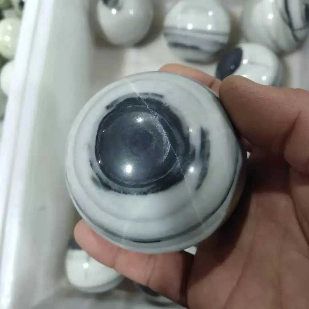 Wholesale Natural Gemstones Healing Polished Tai chi Stone Spheres Crystal Balls