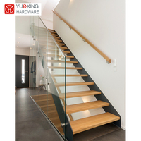 Escaliers en forme de L de haute qualité avec bandes de roulement et plate-forme à double plaque d'acier-Escalier intérieur professionnel