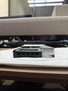 02313KKT 1.92 Внутренний серверный SSD SAS с кэшем 128 МБ, емкостью <span class=keywords><strong>2</strong></span> ТБ, размером 3.5 дюйма, новый - Product Image 4