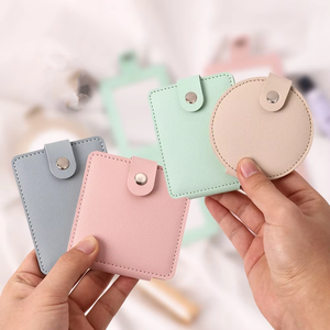 Espejo de Maquillaje Plegable Portátil con Estuche de Cuero PU, Espejo Cosmético de Bolsillo de Doble Cara 1X/2X <span class=keywords><strong>para</strong></span> Maquillaje - Product Image 3