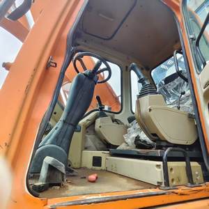 Excavadora Hidráulica de Ruedas Doosan DH210W-7 Usada Original, Cucharón de 1.2m, Peso Operativo de 21 Toneladas, Motor de 110kw, Bomba de Caja de Cambios PLC - Product Image 5