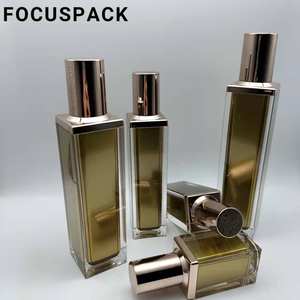 Bouteille de <span class=keywords><strong>pompe</strong></span> à lotion vide en plastique acrylique de haute qualité 30ml 50ML 100ML bouteille sans réservoir de lait bouchon doré bouteille de soins de la peau - Product Image 6