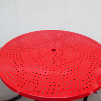 Mobilier d'Extérieur en Métal Déployé Tables de Pique-nique Commerciales en Acier Ensemble Table et Chaises pour Restaurant