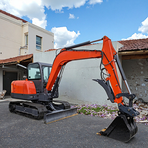 Mini-excavatrice EU de 6,5 tonnes, excavatrice compacte hydraulique sur chenilles avec accessoires pour la ferme - Product Image 1