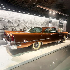 Accesorios para Escenarios, Versión Eléctrica Personalizada, Modelo Maestro Vintage, Accesorios de Exhibición de Autos Deportivos Vintage Personalizados - Product Image 3