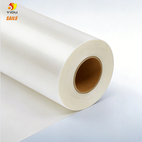 Rouleau de film laminé à chaud imperméable haute résistance 635 mm x 150 m, PET anti-rayures pour la protection des affiches