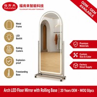 Miroir sur pied en forme d'arche pour hôtel, avec cadre en métal, éclairage LED, miroir pleine longueur avec roulettes