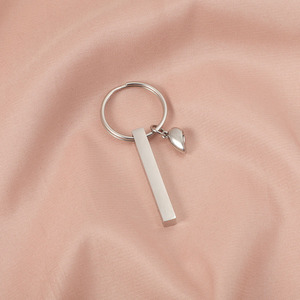 Venta al por mayor frase personalizada Logotipo <span class=keywords><strong>de</strong></span> acero inoxidable parejas <span class=keywords><strong>a</strong></span> juego llavero bar llavero con <span class=keywords><strong>amor</strong></span> rompecabezas encanto <span class=keywords><strong>para</strong></span> regalo - Product Image 3