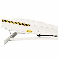 Niveleur de quai hydraulique industriel, rampe de chargement fixe, centre de distribution logistique d'entrepôt, plateforme de conteneurs pour camions, 12 à 16 tonnes
