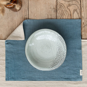 Sets de table réversibles en lin pour les organisateurs de conférences avec construction à double couche pour les services de restauration - Product Image 1