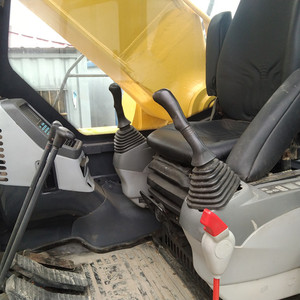 รถขุดตีนตะขาบ Komatsu PC400 PC300 PC350 PC450 PC200 มือสอง ขนาด 40 ตัน เครื่องยนต์ญี่ปุ่น มอเตอร์ประสิทธิภาพสูง เกียร์ ปั๊มขุดดิน มีสินค้าในสต็อก - Product Image 5