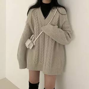 Suéter de otoño e invierno al por mayor de fábrica, Jersey de punto holgado que combina con todo, Jersey de rayas torcidas para mujer - Product Image 1