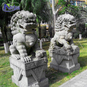 Al aire libre decoración mármol foo perros tallas de piedra chino granito León foo perro estatuas de la venta con alta base - Product Image 2